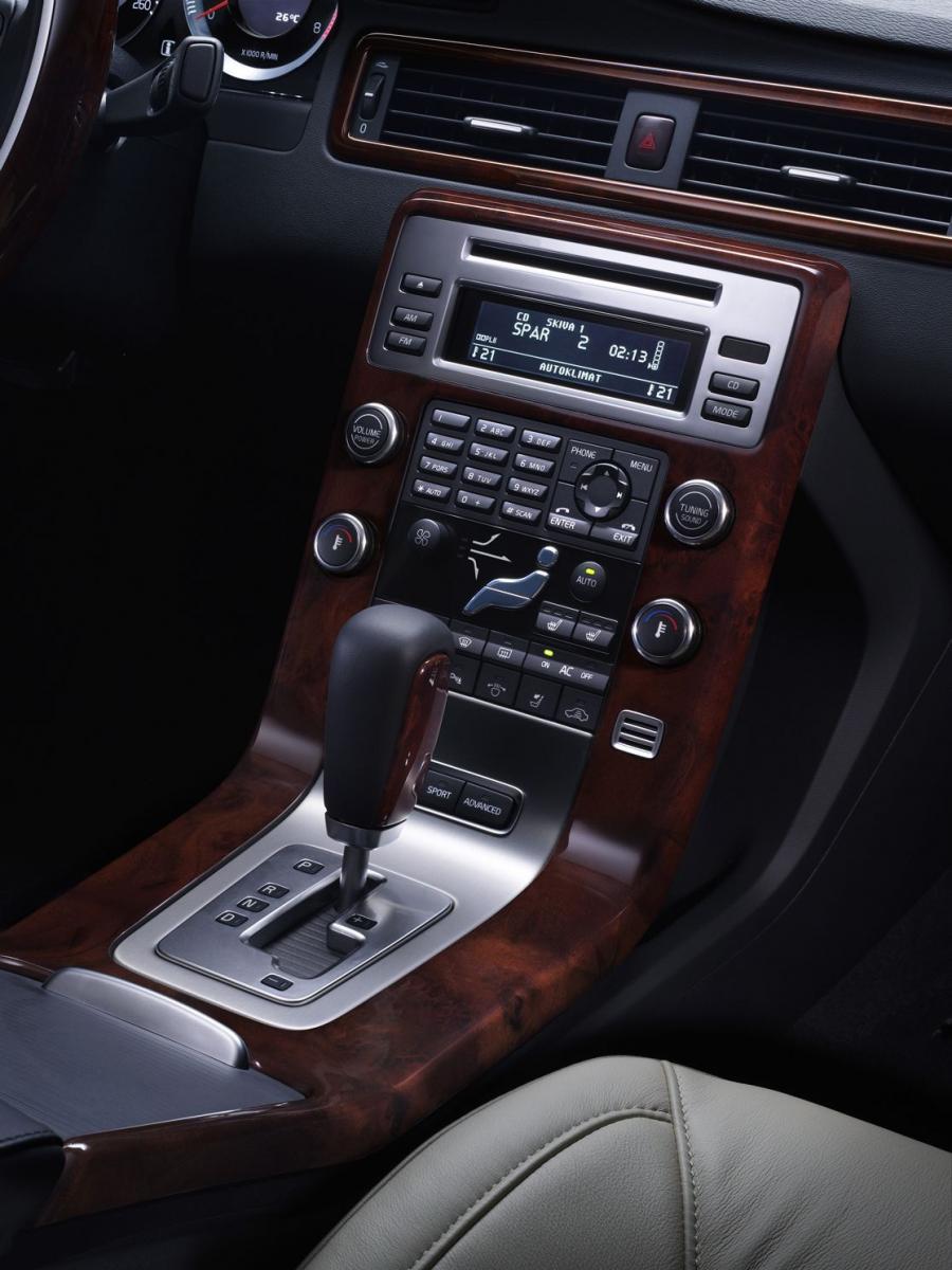  Volvo S80 2006 года  (фото 108 из 160)